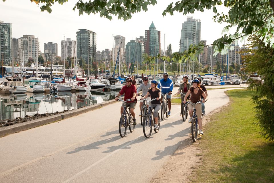 vancouver-seawall_biking-treloar-physiotherapy-clinic